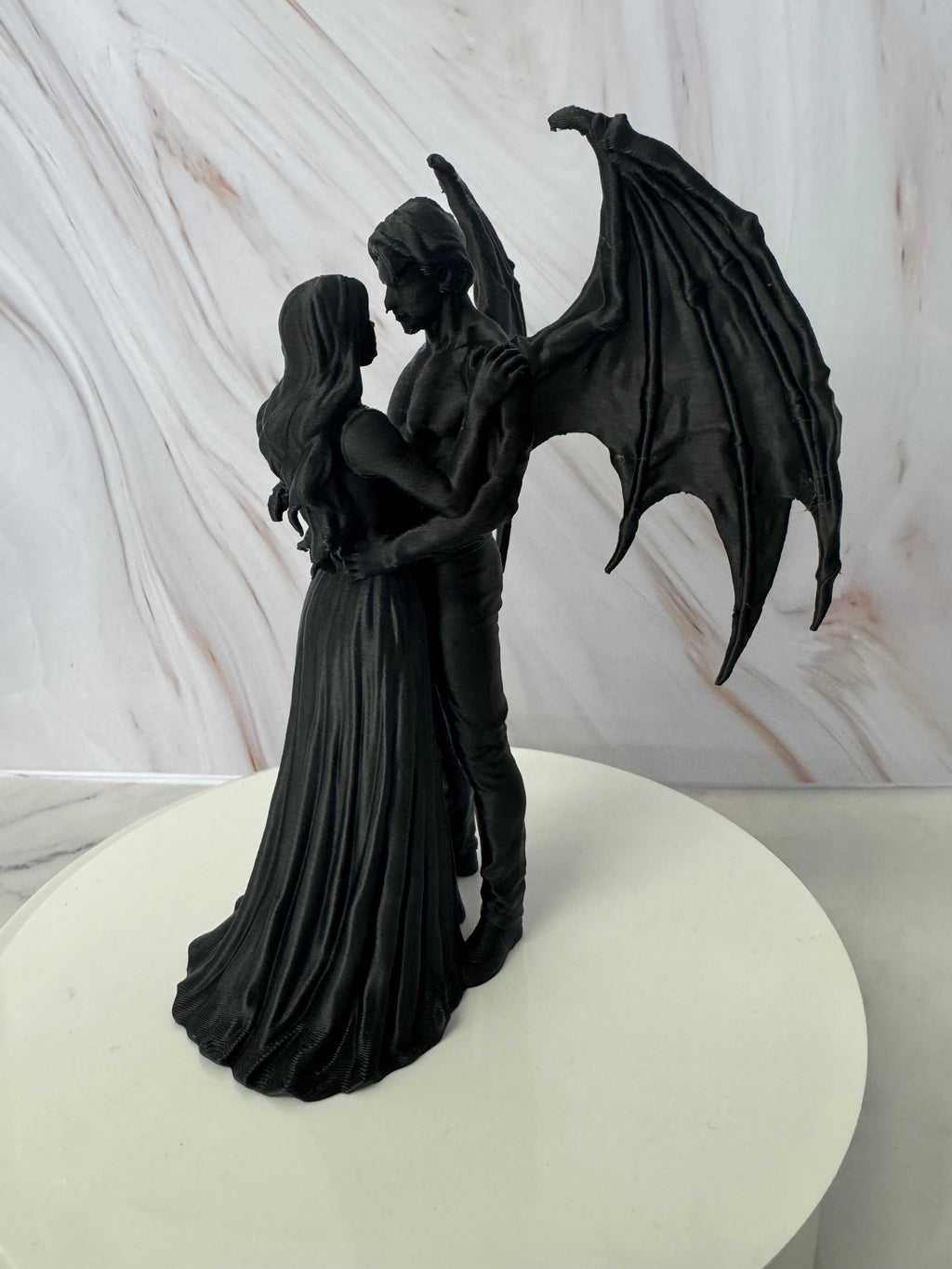 ACOTAR couple bookshelf decor