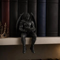 ACOTAR Cassian sitter reading decor